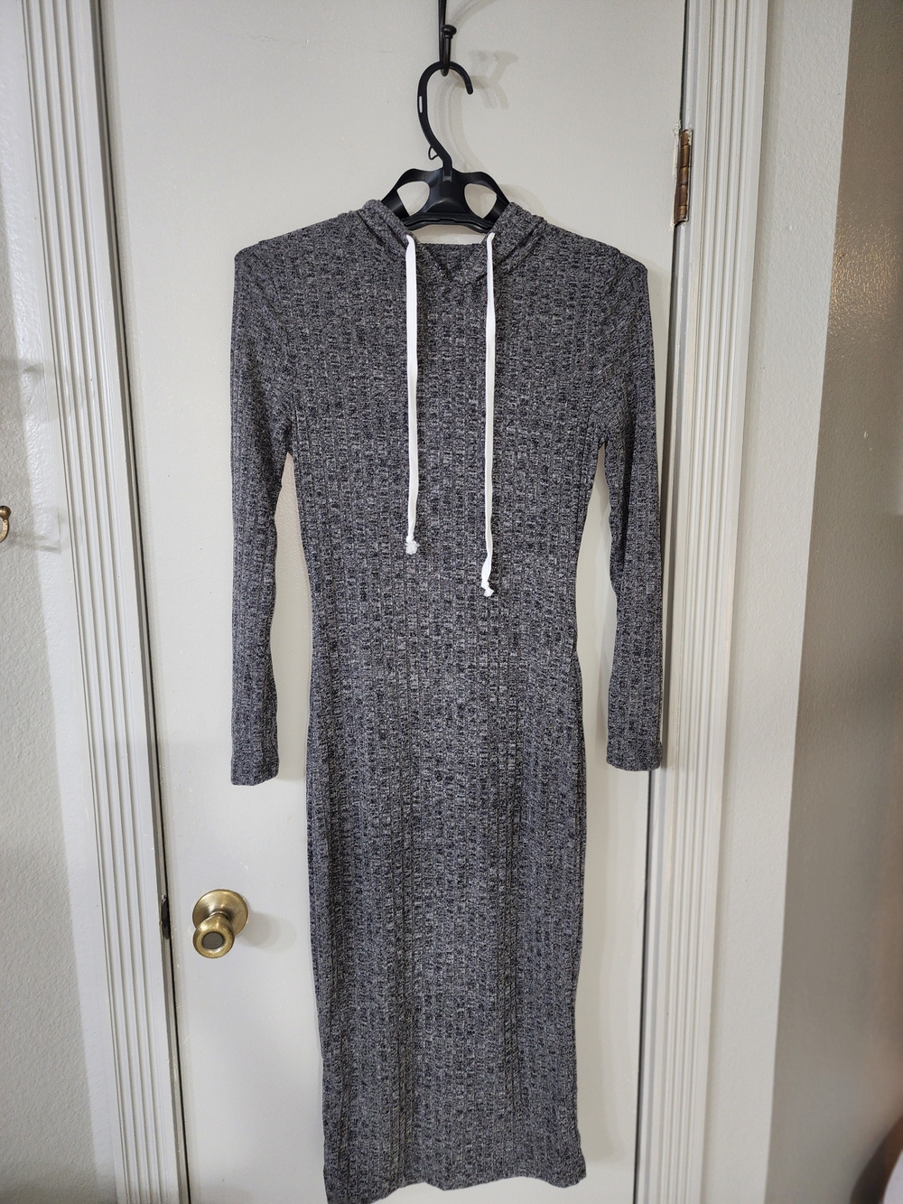 Women's Gray Ribbed Hoodie Midi Dress - Long Sleeve Casual Knit
